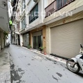 Bán nhà Trường Chinh-Đống Đa, gần phố, 2 thoáng, ở ngay, 40m*4T. Chỉ 5.5 tỷ.