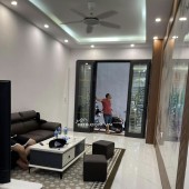 Lê Trọng Tấn- Thanh Xuân, gần phố, ở ngay, 44m*4 tầng. Chỉ 8.9 tỷ.