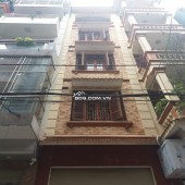 Nhà cho thuê ngõ 106 Hoàng Quốc Việt - Dt 50m2 x 5T tiện ở và làm Vp
