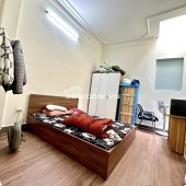 Bán nhà Phú Diễn 50m2 5T MT 5m giá đầu tư, nhỉnh 6 tỷ, lô góc, kinh doanh, gần phố