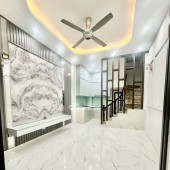 Bán nhà Gia Lâm 38m2 5 tâng xây cực đẹp giá nhỉnh 4 tỷ