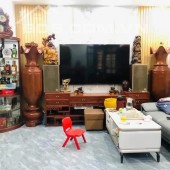 Bán nhà Đường Láng,lô góc 2 thoáng, gần phố,ở ngay, 46m*4T. Chỉ 8.5tỷ.