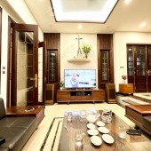 ĐỐNG ĐA - 82m2 x 4 tầng- MẶT TIỀN KHỦNG- LÔ GÓC - BIỆT THỰ - THIẾT KẾ SIÊU ĐẸP – NỘI THẤT XỊN- LẮP THANG MÁY -15TỶ2