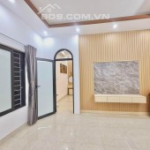 Bạch Mai-Diện tích 45m2, nhà 4 tầng, mặt tiền: 6,8m * Giá chỉ có 5,5 tỷ