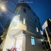Nhà DÂN XÂY Lô góc 2 mặt tiền đường thông oto đỗ cửa