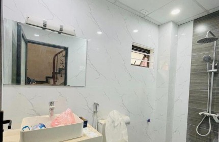 Bán nhà ở ngay Tân Bình.Phạm Văn Hai 46m2 Hẻm ÔTÔ. 6 toi nhỉnh