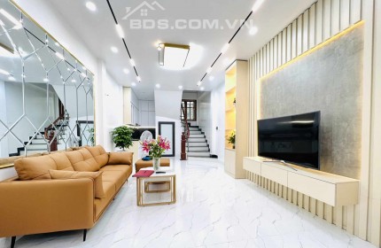 Nhà bùi xương trạch, DT 55m, 5 tầng, DT 75m, MT 4m, giá 7,6 tỷ