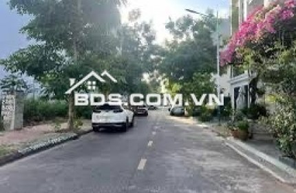 Bán đất Cự Khối 53m2 mặt tiền 6.7m giá đầu tư 4,7 tỷ có gia lộc