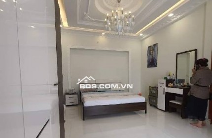 Biệt thự lô góc đẹp lung linh, nội thất ý, 3 tầng, 74m2, xe hơi trong nhà, Phú thuận, Quận 7