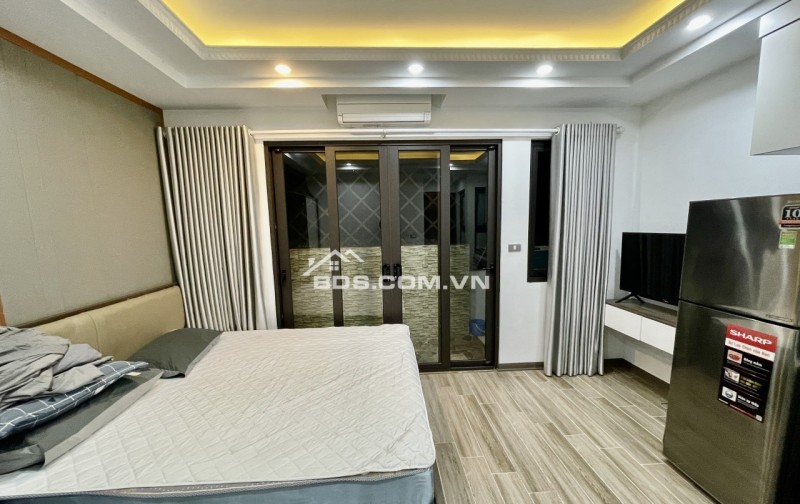 Cho thuê Căn Apartment giá rẻ tại Ngõ 193 Trích Sài, Tây Hồ.  Ban công View hồ. Chỉ 5.5tr