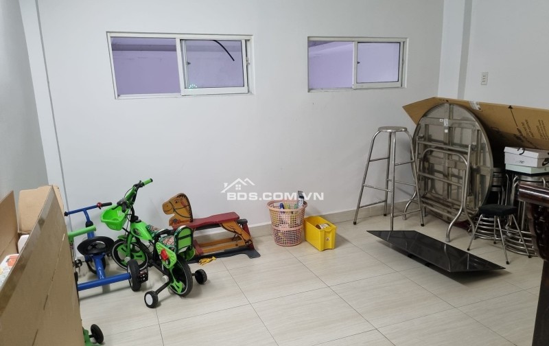 Bán Nhà Nguyễn Văn Săng Tân Phú 79 m2, 2 tầng, ngang 4.2 18 4.65 tỷ