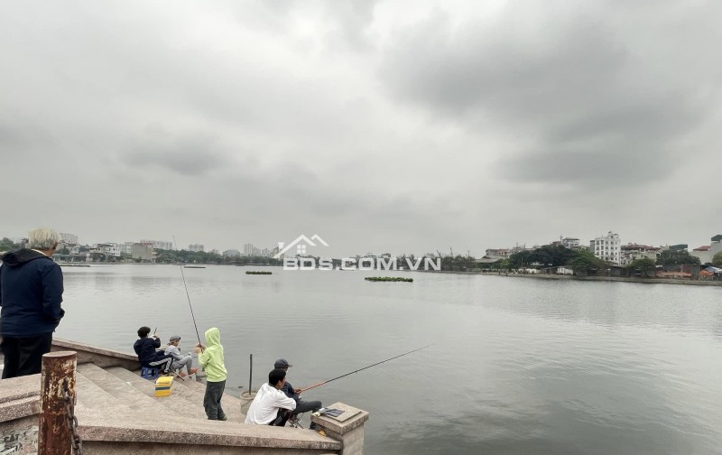 Bán đất tặng nhà cấp 4 ngõ 197 đường Hoàng Mai giá tốt nhất khu vực