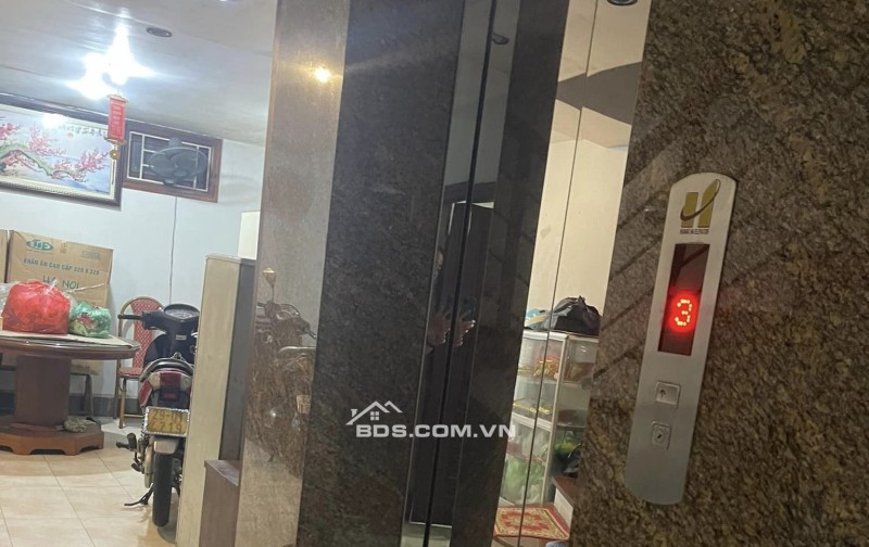 Nhà phố thuỵ khuê, dt; 60m x 5 tầng, có thang máy. ô tô đỗ cửa. kinh doanh, văn phòng