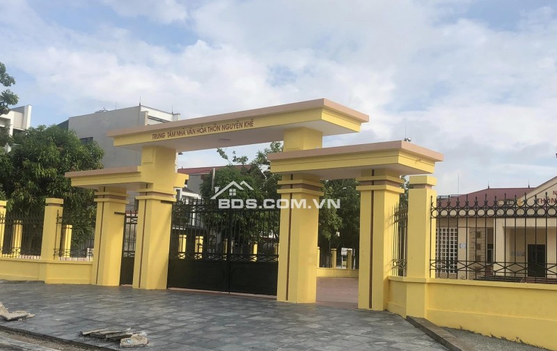 HÓT-HÓT- thôn nguyên khê ,Đông anh , Hà nội
ngõ thông cách Đường đường lê Hữu Tựu chỉ 800m 
-cách khu công nghiệp nguyên khê 1km 
-bán kính 800m