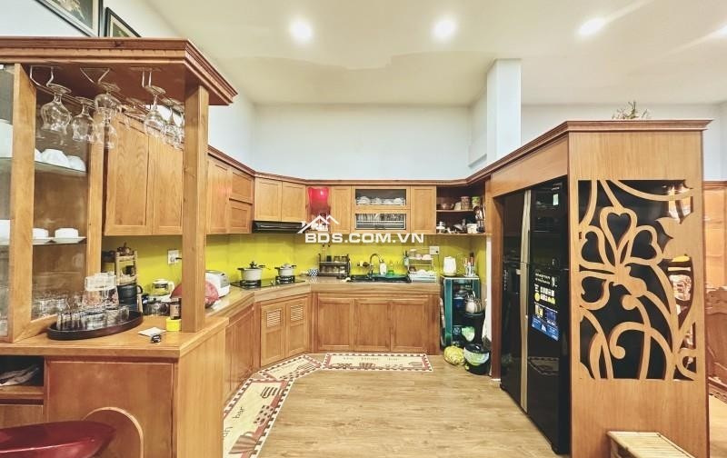 Măt tiền Kinh Doanh Đồng Đen 235m2 3 Tầng hơn 49 tỷ khu Bàu Cát Tân Bình