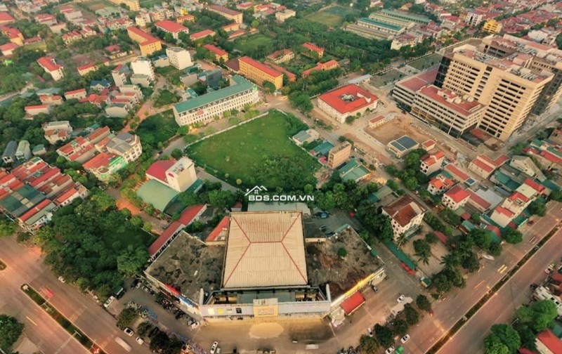 bán 100m2 Đất đường bà triệu Vĩnh Yên giá 5,2 tỷ