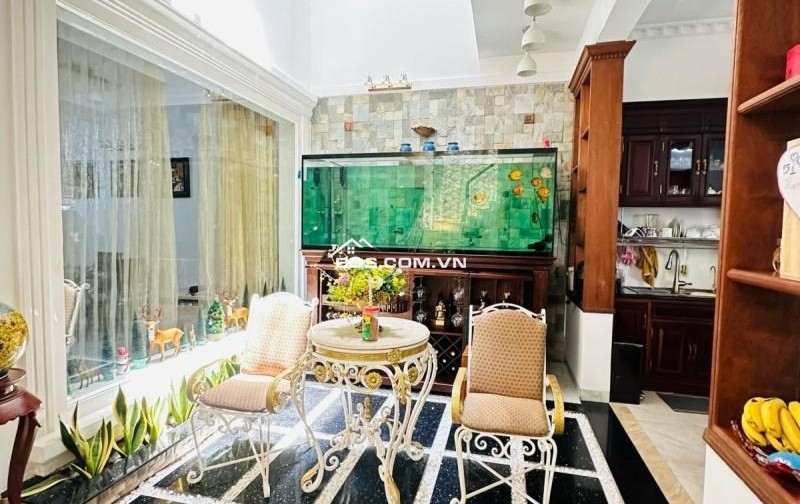 Biệt thự LÔ GÓC HXH ngay CV Hoàng Văn Thụ P2 Tân Bình 270m2 hơn 35 tỷ