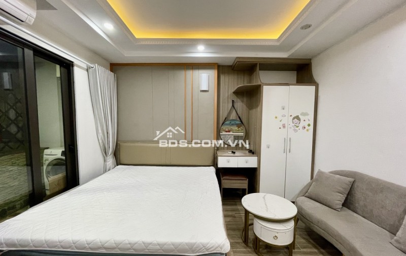 Cho thuê Căn Apartment giá rẻ tại Ngõ 193 Trích Sài, Tây Hồ.  Ban công View hồ. Chỉ 5.5tr