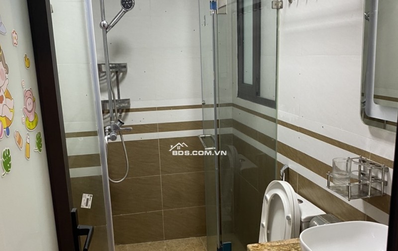 Cho thuê Căn hộ Apartment tại ngõ 193 Trích Sài, Bưởi, Tây Hồ. View hồ cực thoáng. Chỉ 5.5tr