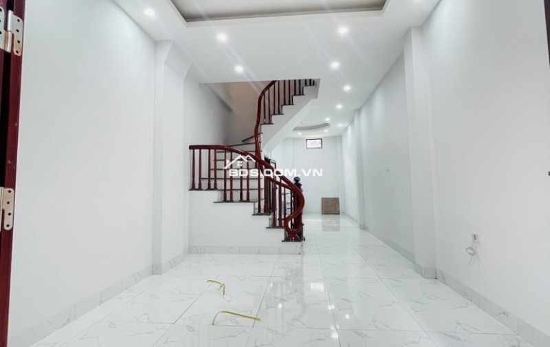 NHÀ XÂY MỚI THIẾT KẾ HIỆN ĐẠI, NGÕ NÔNG, BA GÁC ĐỖ CỬA, CÁCH Ô TÔ 15M, 38M2 GIÁ NHỈNH 3 TỶ