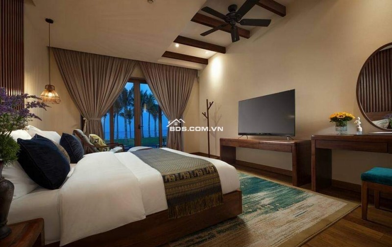 CẦN TIỀN CHUYỂN NHƯỢNG 2 CĂN VILLA 2PN MOVENPICK CAM RANH GIÁ 17 -18TY