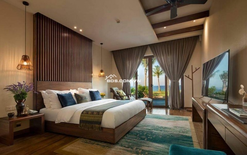 Bán biệt thự Movenpick cam ranh tặng chung cư view biển giá chỉ 19ty