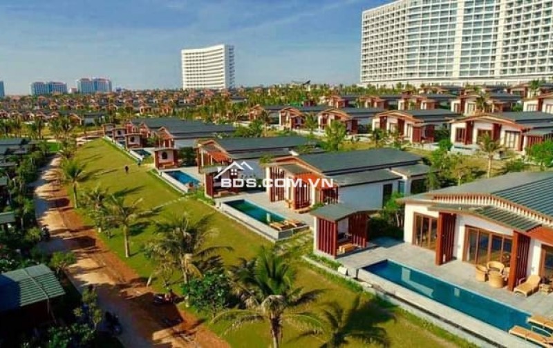 Bán biệt thự Movenpick cam ranh tặng chung cư view biển giá chỉ 19ty