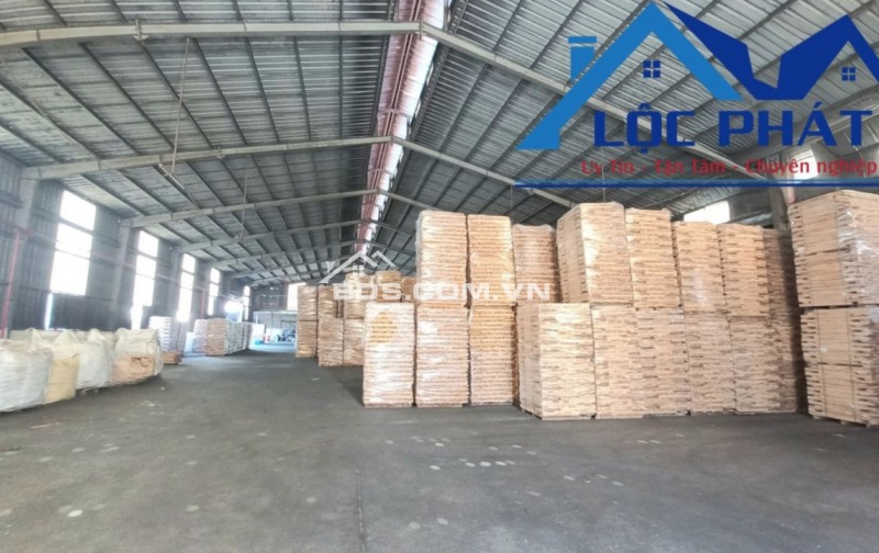 Cho thuê Kho 14.000m2 giá 60tr/m2 thị trấn Long Thành