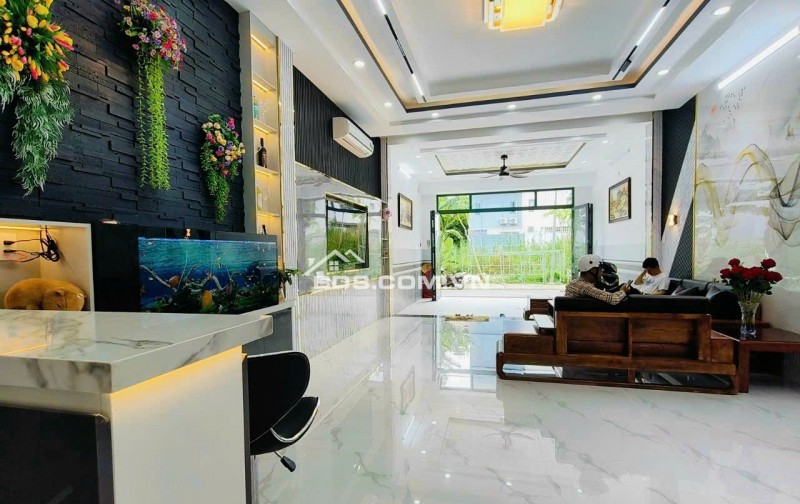 Bán Nhà Phố KDC Green Riverside Huỳnh Tấn Phát Nhà Bè DTSD 240m2 chỉ 7.9 tỷ. Lh:0789550123