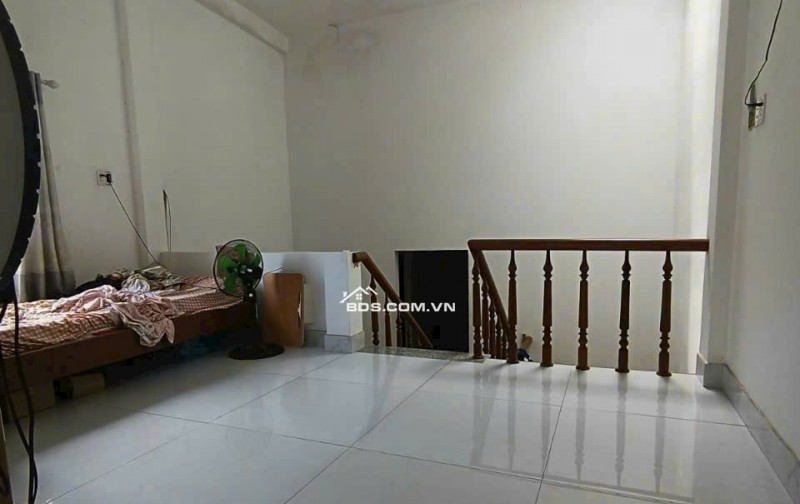 Nhà đẹp gần Biển Mỹ Khê Sơn Trà, chỉ 4.45 tỷ 65m2 ngang 5. Lh:0934456786.