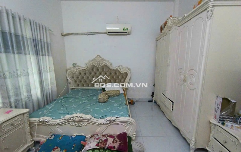 Nhà đẹp gần Biển Mỹ Khê Sơn Trà, chỉ 4.45 tỷ 65m2 ngang 5. Lh:0934456786.