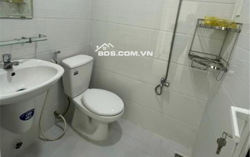 Bán nhà 2 lầu MT chợ, Tân Hưng, Quận 7 - SHR, Hoàn công đủ - 4x10m nở hậu - Chỉ từ 4 tỷ - Hướng Đông