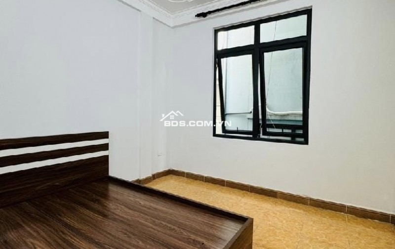 [Hot] Nhà Kim Giang, Thịnh Liệt Ngõ rộng, gần Ôtô 5 Tầng ~30m2 Chỉ 3.7 Tỷ, LH 0904690958