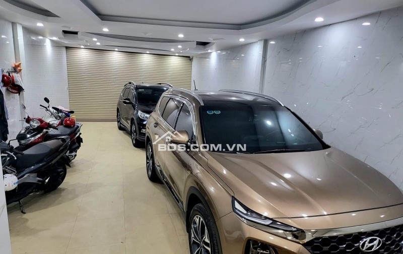 Bán Nhà cực VIP phố Thái Hà, DT 118m2, MT 6m, 1 nhà ra phố, thang máy, garage oto. Giá 35 tỷ.