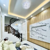 Bán Nhà Siêu Phẩm Cầu Giấy - LÔ GÓC -  NGÕ Ô TÔ THÔNG KINH DOANH - Nhỉnh 8 Tỷ.