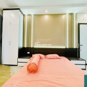 Cần bán gấp căn hộ dòng tiền Triều Khúc, DT 41m2 xây 6 tầng, MT 5m, ngõ thông