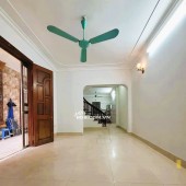 Bán nhà Thạch Bàn-44m2 x MT: 11, Giá: 4.7 tỷ, 10m ra ô tô đỗ cửa