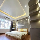 Nhà đẹp Bùi Xương Trạch, full nội thất cao cấp, view hồ Đầm Hồng, 50m2,  chỉ 6.6 tỷ