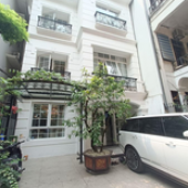 Bán Biệt Thự Ba Đình-Kim Mã 160m2,Ô Tô Vào Nhà,Full Nội Thất Nhập Khẩu,Gía 46 Tỷ.