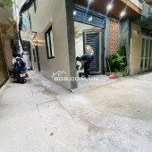 LÔ GÓC - 3 THOÁNG - NGÕ RỘNG, GẦN PHỐ - Ô TÔ 100M, NHÀ CÁCH PHỐ CHỈ VÀI BƯỚC CHÂN,SAU QH ĐẸP MIỄN CHÊ - KCBT RẤT CHẮC CHẮN,CHỦ MỚI VỀ CÓ THỂ LÊN THÊM