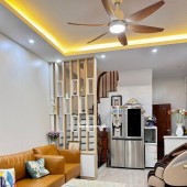 NHỈNH 6 TỶ - NHÀ MỚI ĐẸP PHỐ ĐÔNG QUAN  36m 5 Tầng MẶT TIỀN 4m, NHÀ ĐẸP Ở NGAY, GẦN PHỐ, OTO
