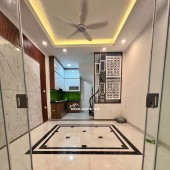 Lô góc Phố Xã Đàn,Ngõ to sân rộng,Nhà Đẹp ở ngay, 45m2 | 5,5 tỷ