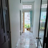 BÁN NHÀ 2 TẦNG BTCT 4*9 XE HƠI ĐỔ CỬA , CHIẾN LƯỢC, GIÁP RANH Q6 & TÂN PHÚ - GIÁ NHỈNH 3 TỶ