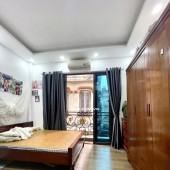 Bán nhà Lạc Long Quân 35m,5 Tầng, Đẹp Lung Linh, oto matiz, Ngõ Nông, sạch Đẹp Chỉ 5,8 tỷ