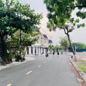 Nhà 4.5 tầng trục đường trung tâm Vũ Trọng Phụng 26m, Ngay trường QT Skyline