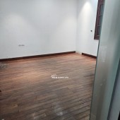 Cho thuê nhà mặt ngõ oto đường Đội Cấn, Ba Đình