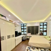 BÁN NHÀ PHƯỜNG NGHĨA ĐÔ - CẦU GIẤY - 6,99 TỶ - 6 TẦNG - OTO CÁCH NHÀ ĐÚNG 20M