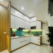 B.Á.N N.H.À NGÕ 639 Hoàng Hoa Thám, Ba Đình , Hà Nội, giá chỉ nhỉnh 6,x tỷ