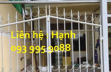 Cho thuê nhà mặt tiền số 32 đường Nguyễn Văn Hữu, phường 1.  Kết cấu: sân trước, phòng khách, 2 phòng ngủ, nhà bếp, sân sau.