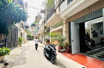 Bán nhà 5 tầng, 45m2, hàng xóm, sát times city, gần bãi ô tô, quận hai bà, chỉ hơn 6 tỷ